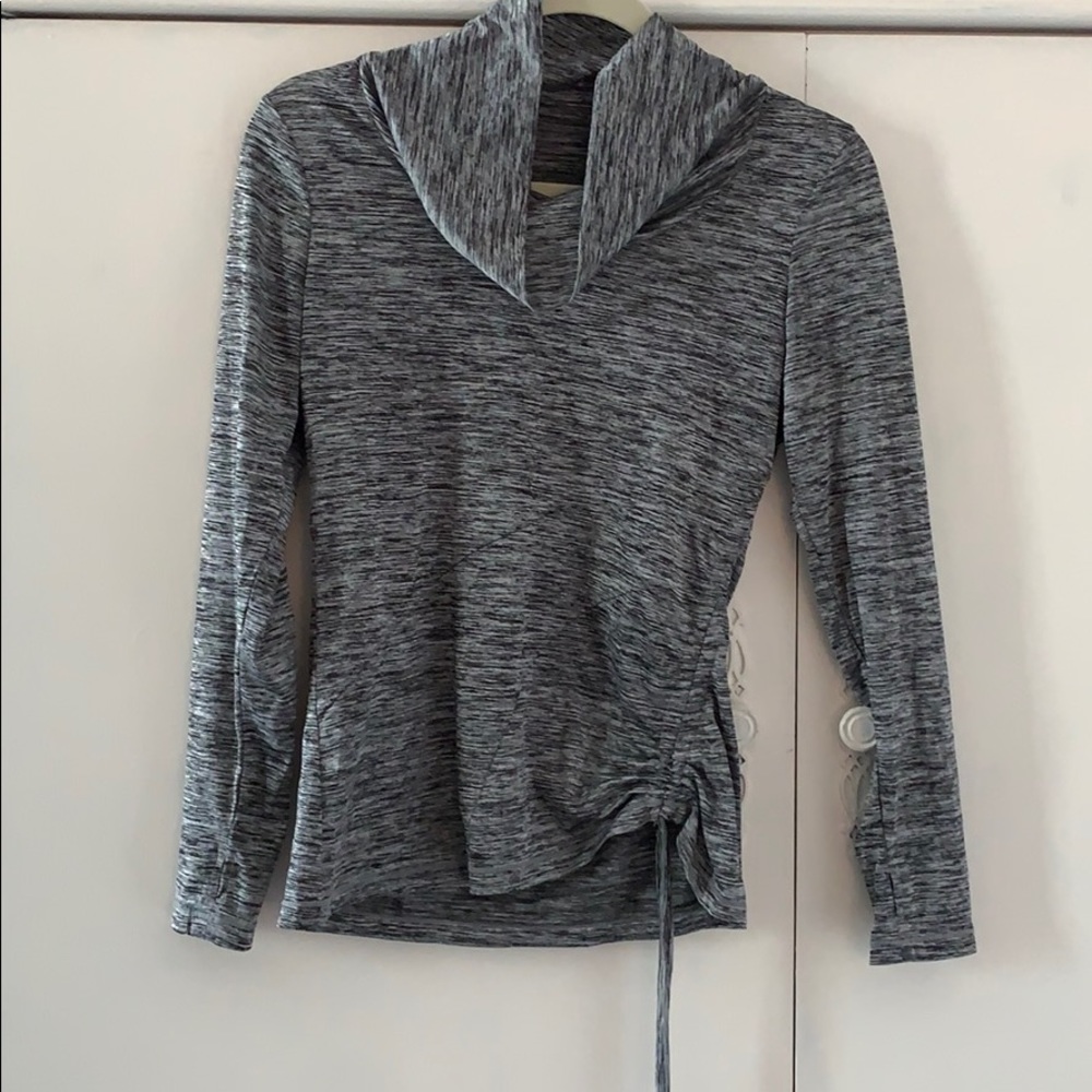 Long sleeve work out top